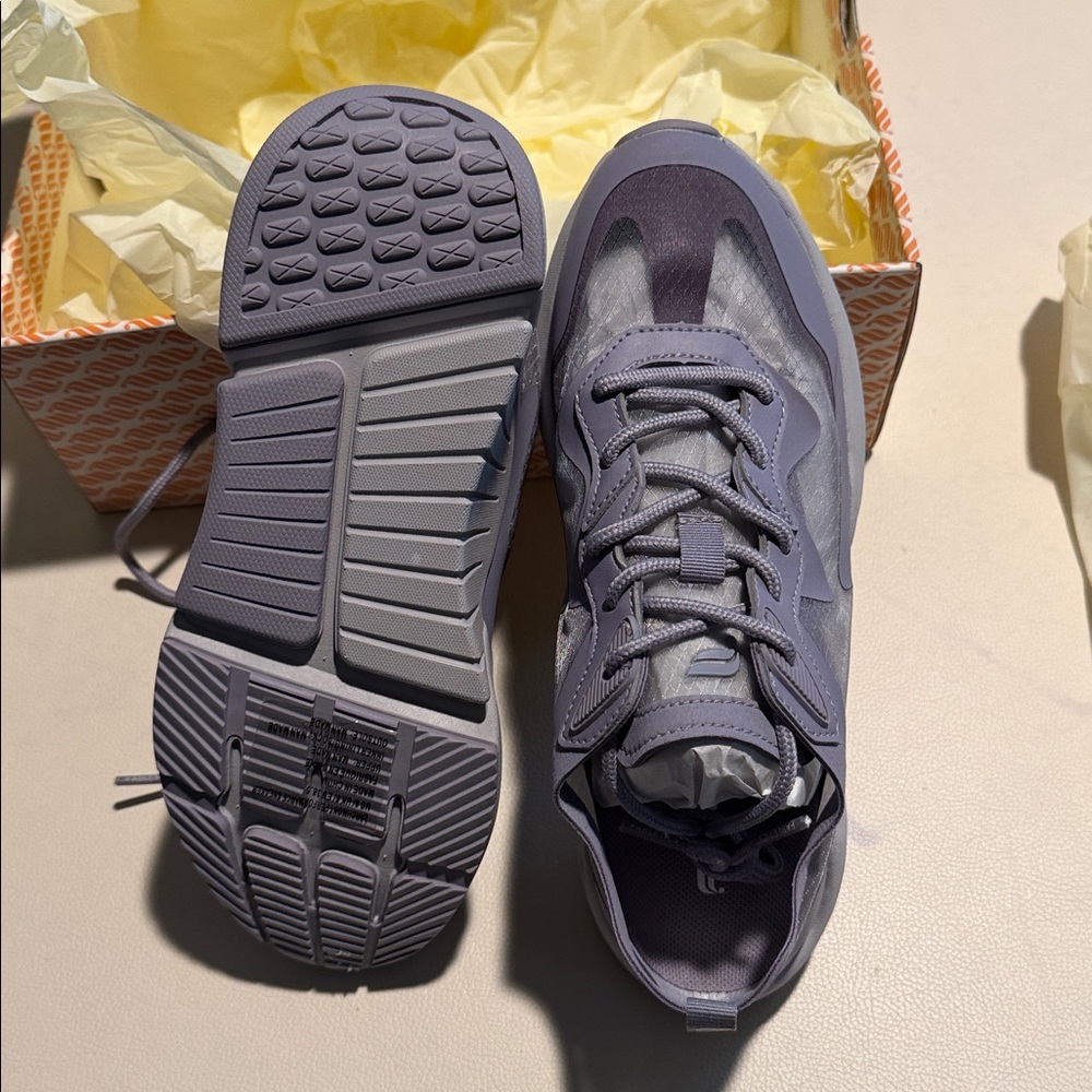 Fabletics violet Performance Sneakers - Picture 2 of 3